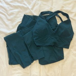 Buffbunny Monarch Leggings and Alpha Sports Bra in Teal Size Small